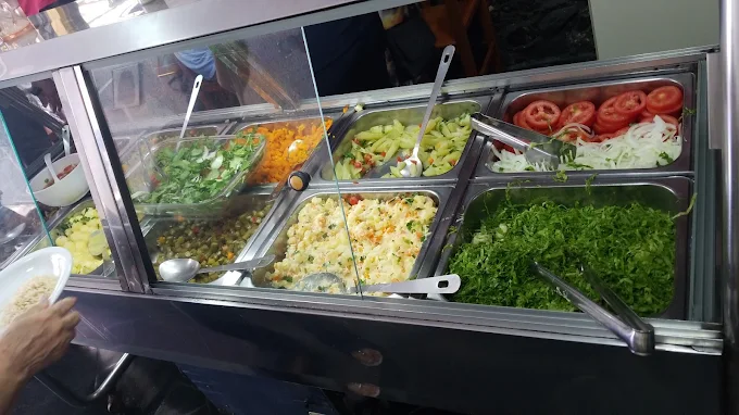 Saladas frias do buffet – post do Instagram do Restaurante Ralley